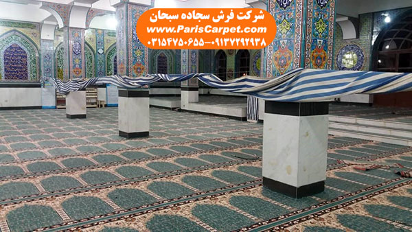 عکس سجاده فرش در مسجد طرح محرابی